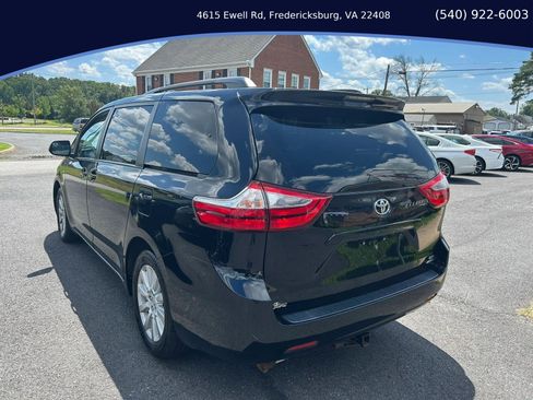 Used 2017 Toyota Sienna LE AWD/4WD image 4