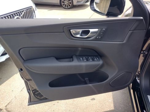 New 2026 Volvo XC60 B5 Plus w/ Protection Package Premier image 8