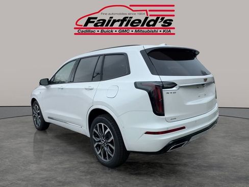 New 2025 Cadillac XT6 Sport w/ Technology Package image 3