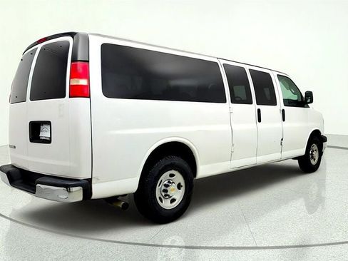Used 2019 Chevrolet Express 3500 LT w/ LT Preferred Equipment Group RWD image 5