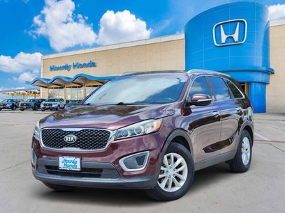 Used 2017 Kia Sorento FWD w/ LX Convenience Package