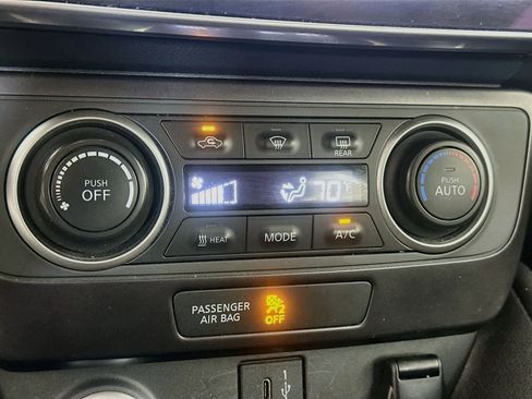 Used 2024 Nissan Leaf S FWD image 23