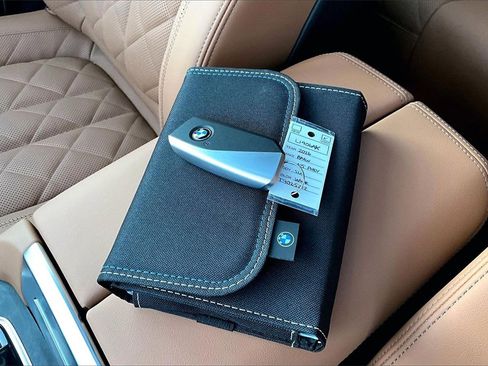 Used 2026 BMW X5 xDrive50e w/ Climate Comfort Package image 35