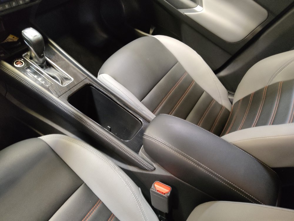 Used 2021 Nissan Kicks SR w/ SR Premium Package FWD image 26