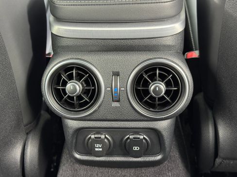 Used 2020 Kia Stinger GT2 image 36