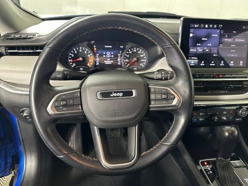 Used 2022 Jeep Compass Limited image 14