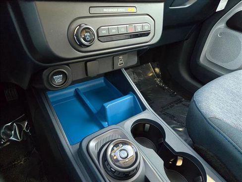 New 2025 Ford Maverick XLT image 13