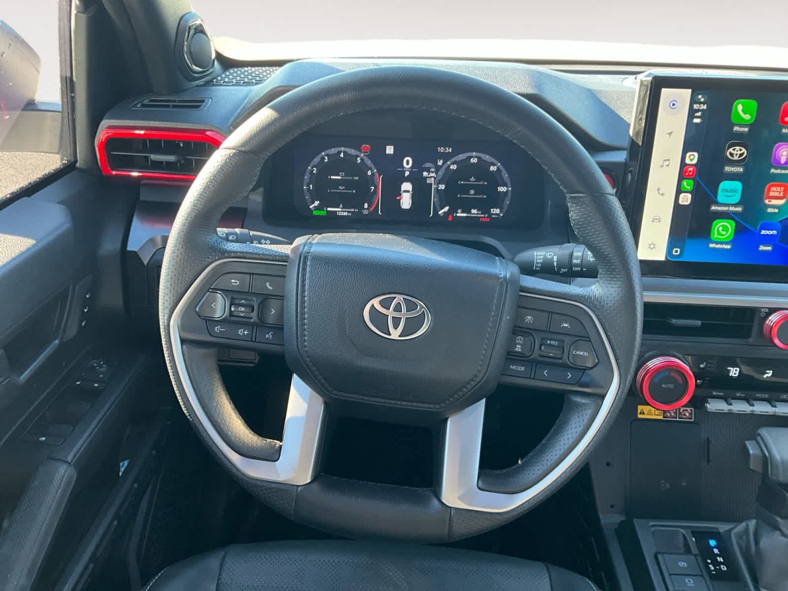 Used 2025 Toyota 4Runner TRD Off-Road Premium AWD/4WD image 12