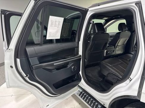 Used 2021 Ford Expedition XLT AWD/4WD image 24