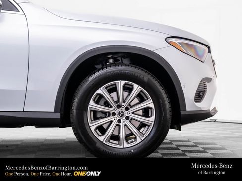 Used 2026 Mercedes-Benz GLC 300 4MATIC image 32