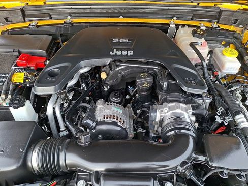 Used 2021 Jeep Wrangler Sport image 25