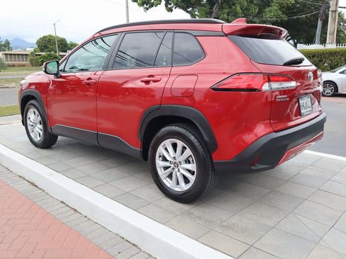 Used 2024 Toyota Corolla Cross LE image 7