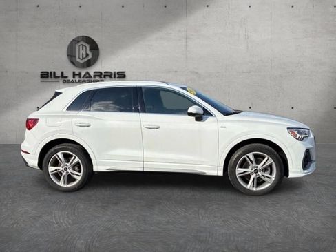 Used 2022 Audi Q3 2.0T Premium Plus w/ Premium Plus Package AWD/4WD image 4