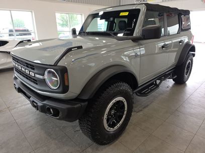 Used 2022 Ford Bronco Black Diamond w/ Sasquatch Package