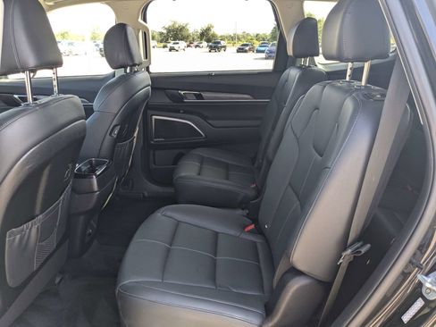 Used 2020 Kia Telluride SX w/ Towing Package AWD/4WD image 18