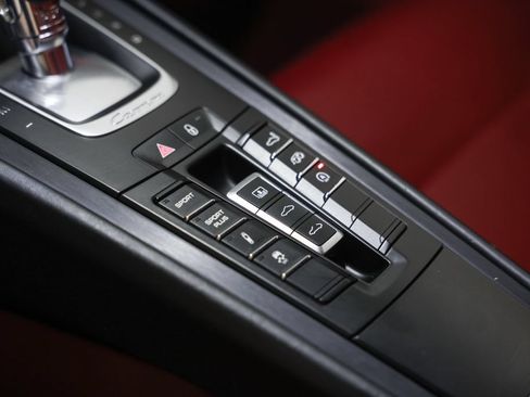 Used 2015 Porsche 911 Carrera GTS RWD image 34