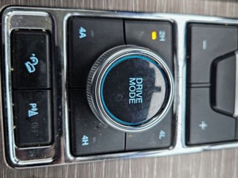 Used 2024 Ford Expedition Max Limited image 13