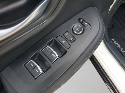 New 2026 Honda HR-V EX-L image 13