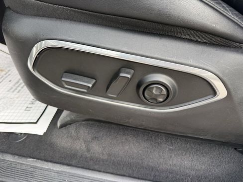 Used 2023 Jeep Wagoneer Series III w/ Preferred Equipment Group image 15