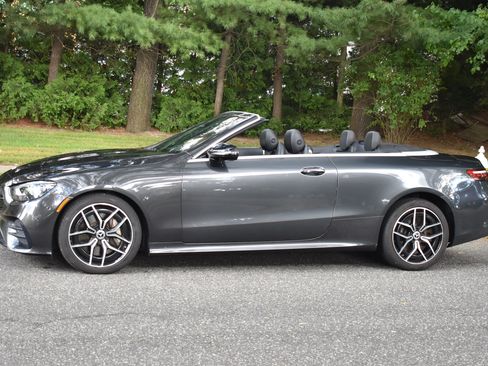 Used 2021 Mercedes-Benz E 450 4MATIC Cabriolet w/ AMG Line image 4