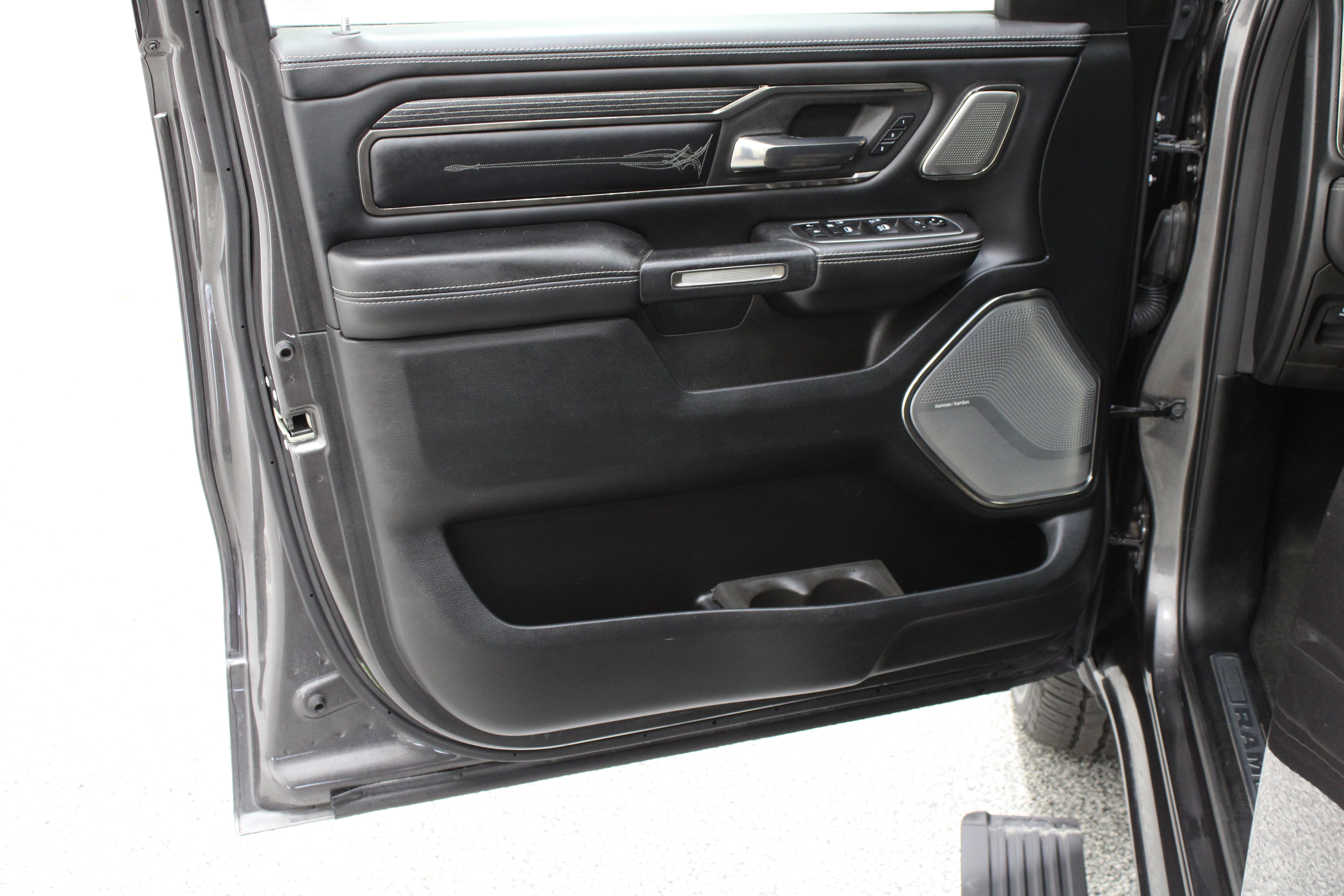 Used 2021 RAM 1500 Limited w/ Night Edition AWD/4WD image 14