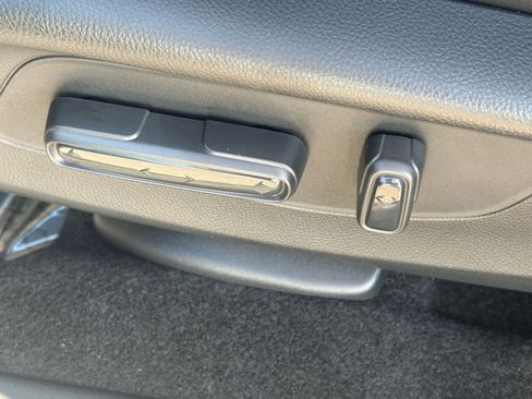 New 2026 Honda HR-V EX-L image 15