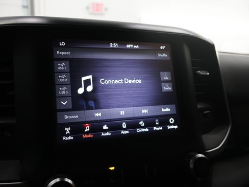 Used 2020 RAM 2500 Big Horn w/ Level 2 Equipment Group AWD/4WD image 48