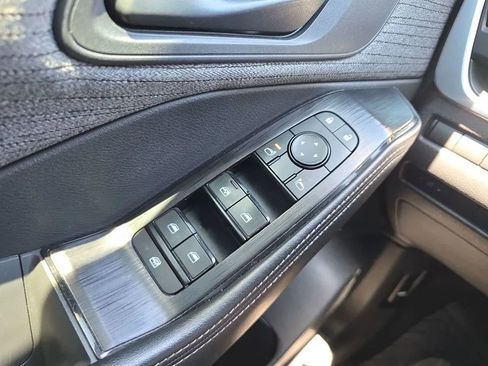Used 2021 Nissan Rogue S FWD image 19
