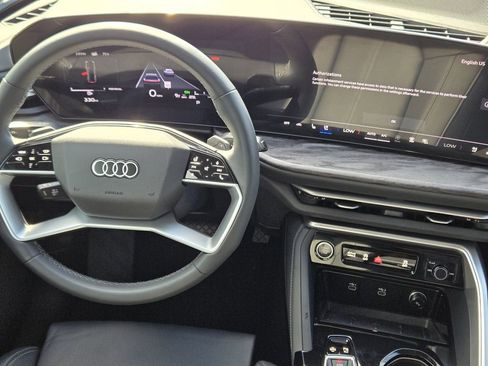 Certified 2025 Audi Q5 Prestige image 35