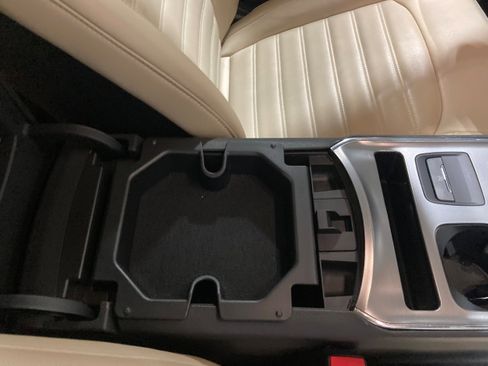 Used 2022 Ford Edge ST-Line image 6