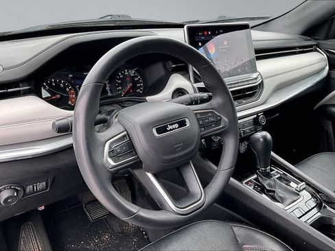 Certified 2023 Jeep Compass Limited AWD/4WD image 4