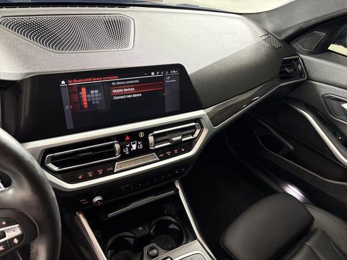 Used 2020 BMW 330i Sedan w/ Convenience Package image 22