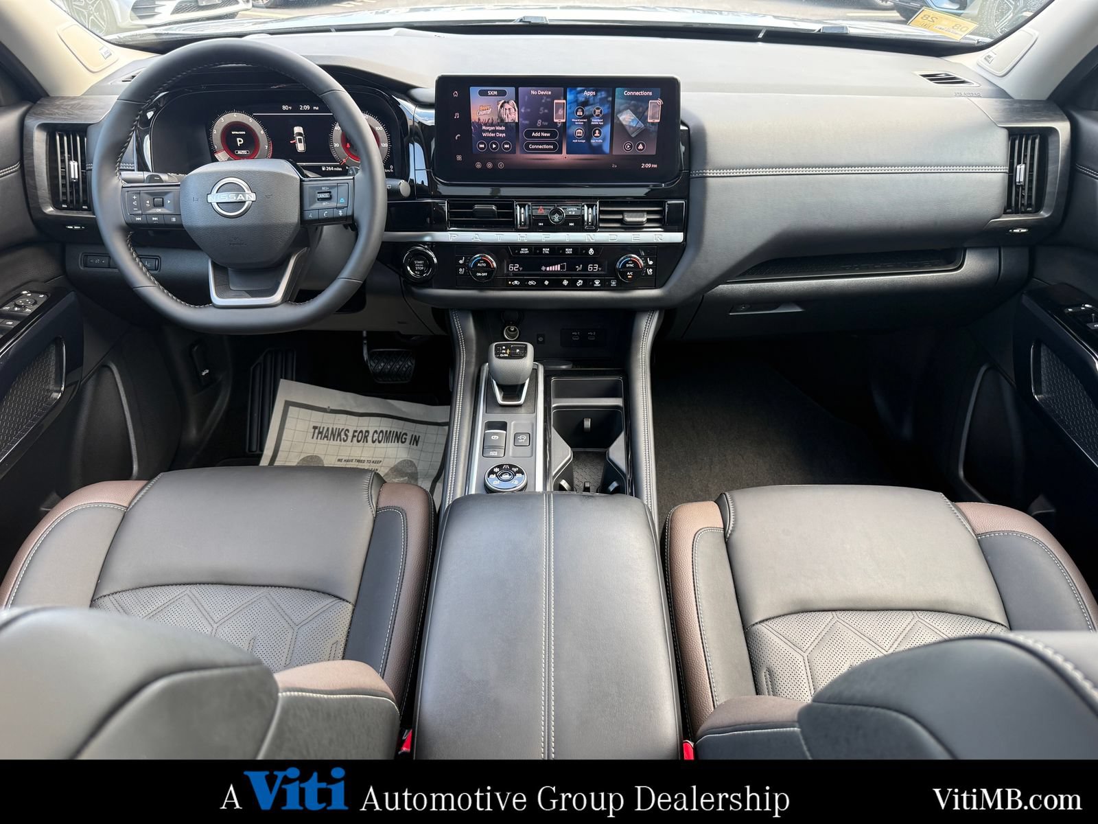 Used 2026 Nissan Pathfinder Platinum AWD/4WD image 2