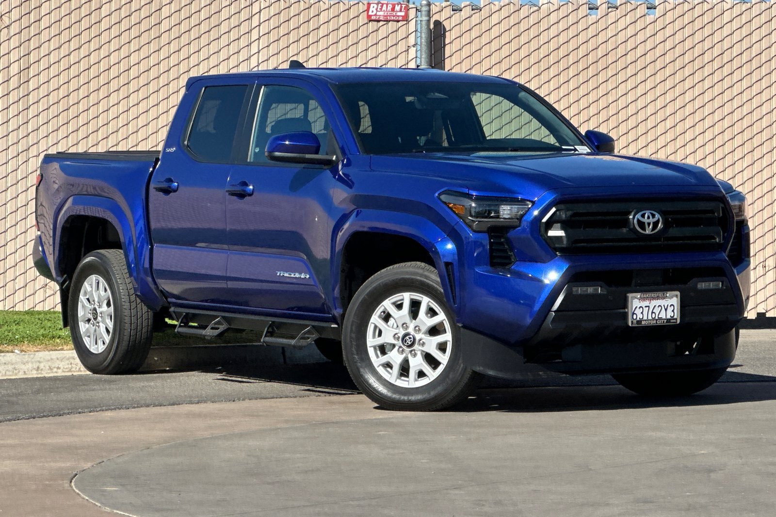 Used 2024 Toyota Tacoma SR5 AWD/4WD image 2