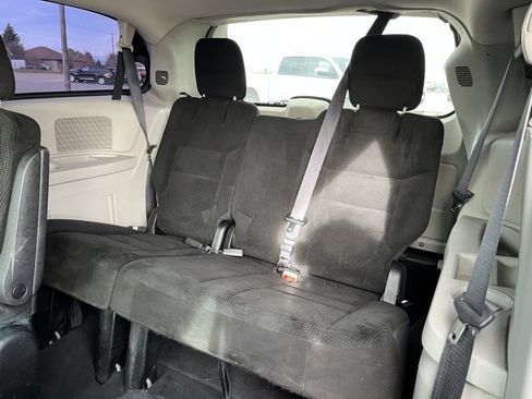 Used 2016 Dodge Grand Caravan SXT w/ Rear Park Assist Package image 35