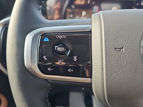 New 2026 Nissan Armada SL image 22