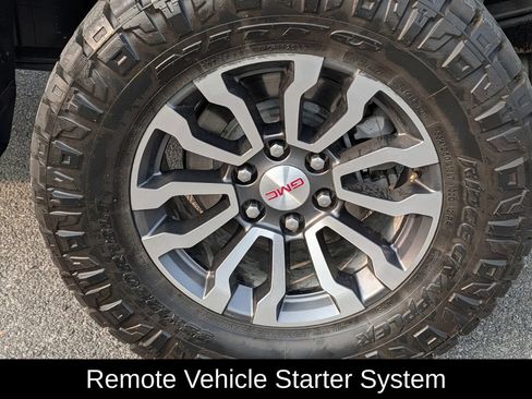 Used 2021 GMC Sierra 1500 AT4 w/ AT4 Preferred Package AWD/4WD image 12
