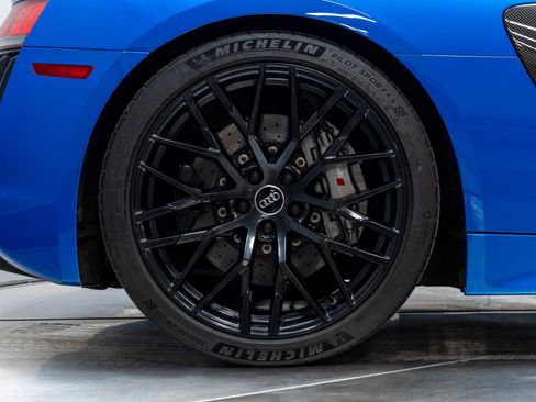 Used 2017 Audi R8 V10 plus AWD/4WD image 17