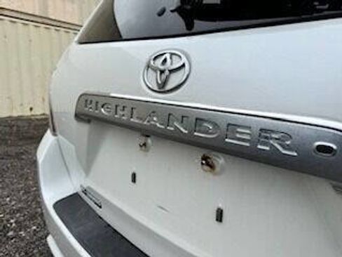 Used 2010 Toyota Highlander Limited image 7