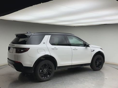 New 2026 Land Rover Discovery Sport Landmark AWD/4WD image 2