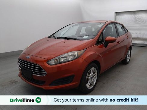 Used 2018 Ford Fiesta SE FWD image 1