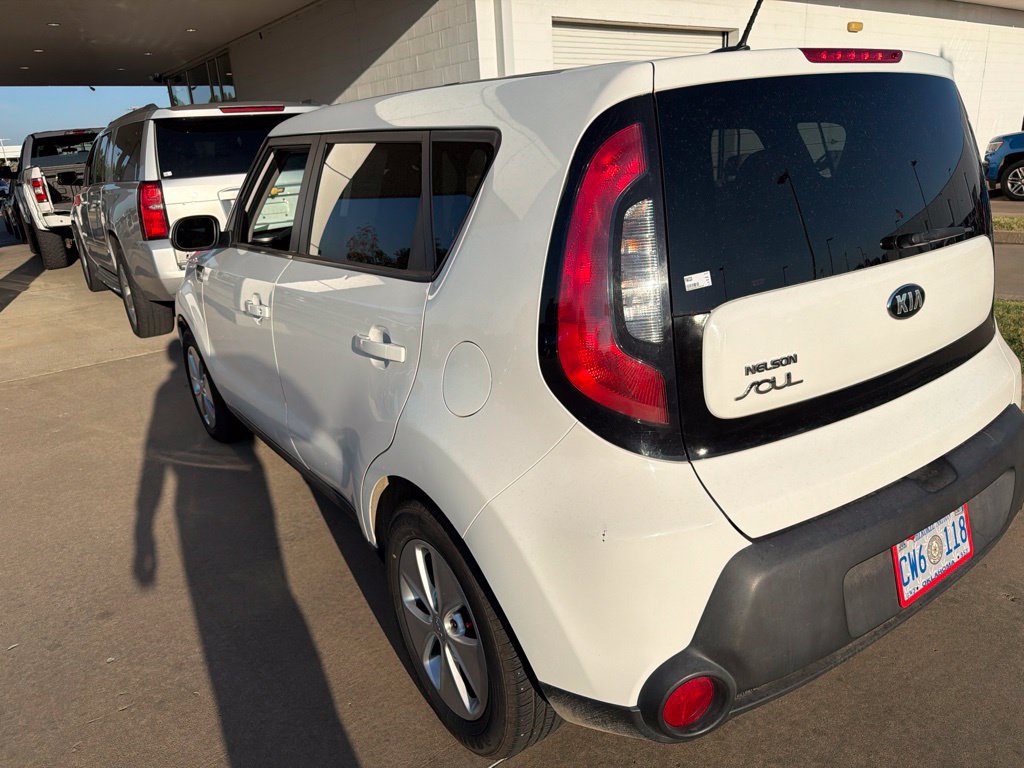 Used 2016 Kia Soul FWD image 4