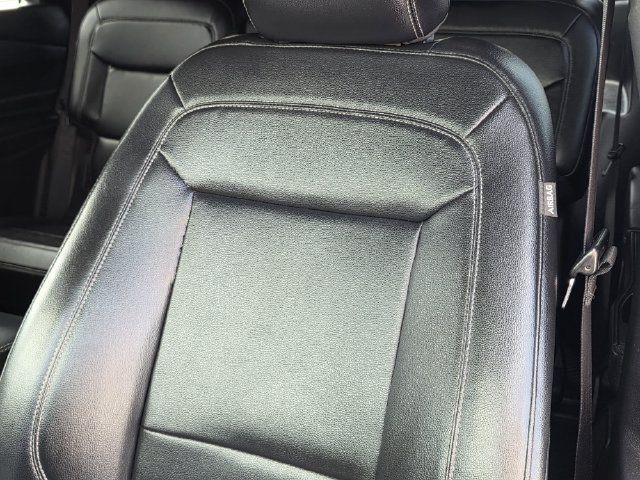 Used 2020 Ford Explorer XLT w/ Equipment Group 202A RWD image 13