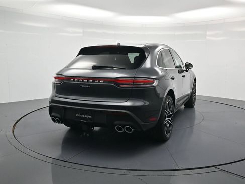 Used 2026 Porsche Macan AWD/4WD image 30