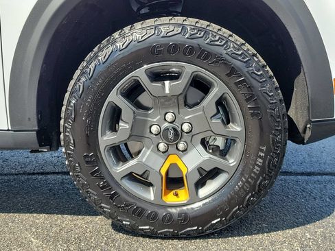 Used 2025 Ford Maverick Tremor AWD/4WD image 9