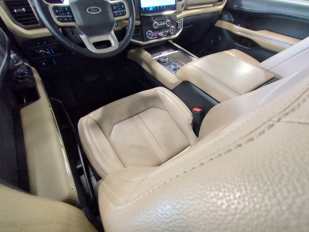 Used 2022 Ford Expedition Max Limited AWD/4WD image 22