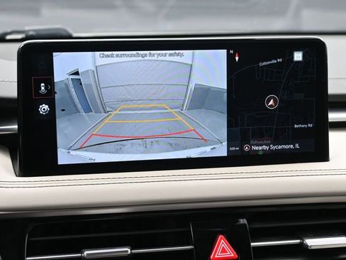 Used 2024 Genesis G70 2.5T image 17