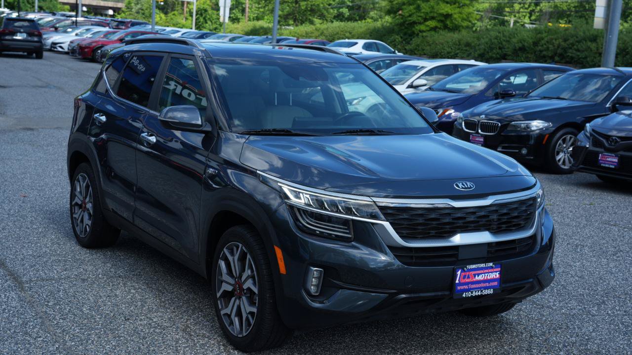 Used 2021 Kia Seltos SX w/ SX Sunroof Package AWD/4WD image 3