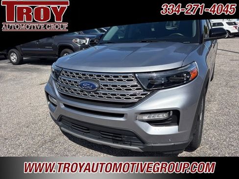 Used 2021 Ford Explorer Limited w/ Equipment Group 301A image 6