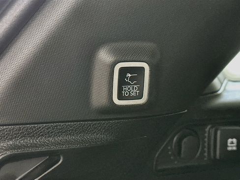 Used 2023 Jeep Grand Cherokee Altitude AWD/4WD image 30